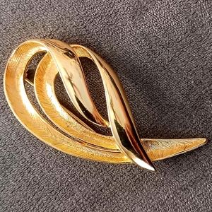Rare Find! Vintage Abstract Brooch